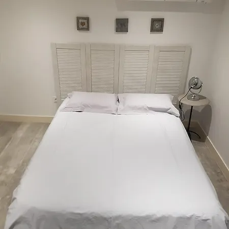 Grand Studio Avec Patio - Jardin Public Appartement *